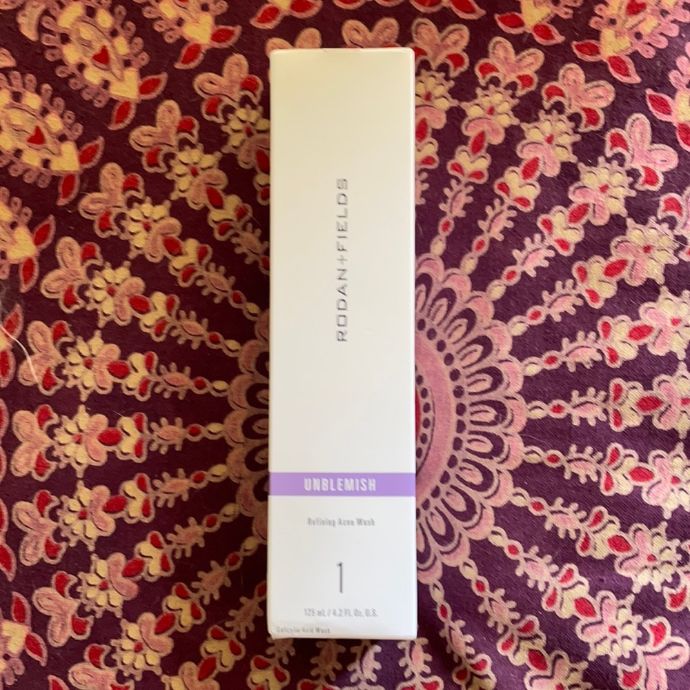 UNBLEMISH Refining Acne Wash